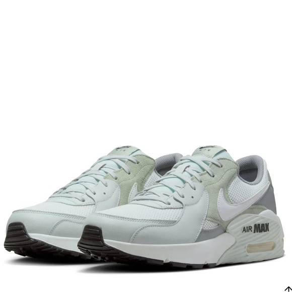 Nike Shoes - Nike Air Max’s